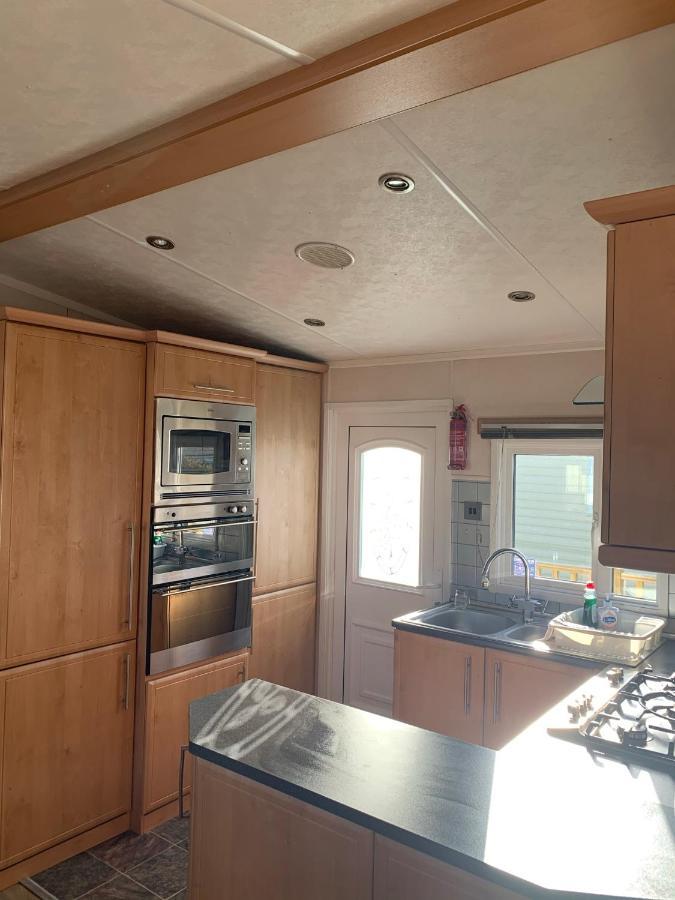 Immaculate 2-Bed Lodge In Monreith 뉴튼스튜어트 외부 사진